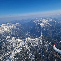 Flugwegposition um 11:09:59: Aufgenommen in der Nähe von Reutte, Gemeinde Reutte, Österreich in 2738 Meter